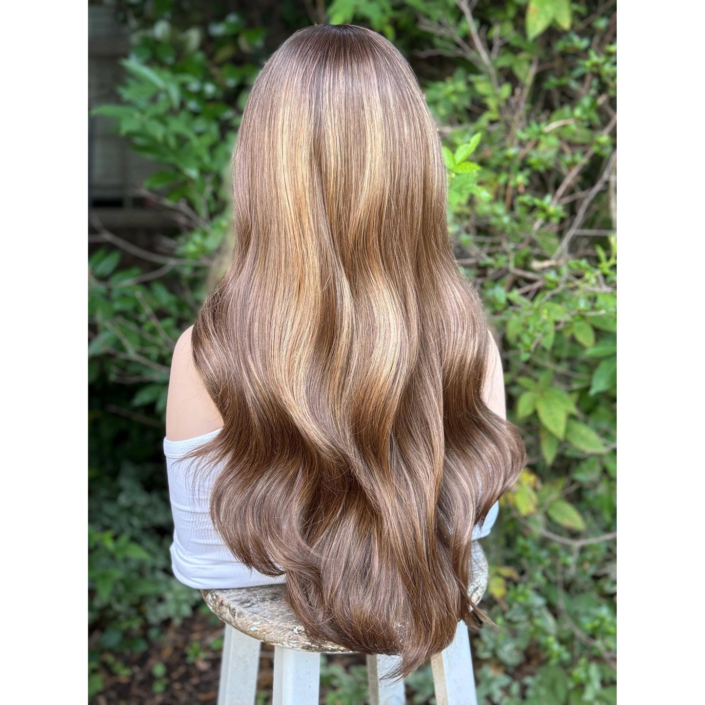 YSABELLA Caramel Brown Balayage Wig, Lace Front, 13x5 Hand-Tied, Sunset Blonde Hi-Lights Human Hair Blend, 20” Beach Waves Layered Hairstyle
