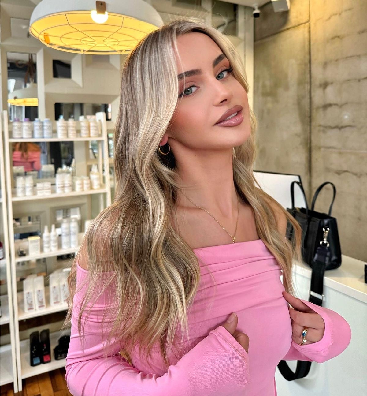 20” Dirty Blonde Balayage Wavy Luxury HD Invisible Lace Front Human Hair Wig