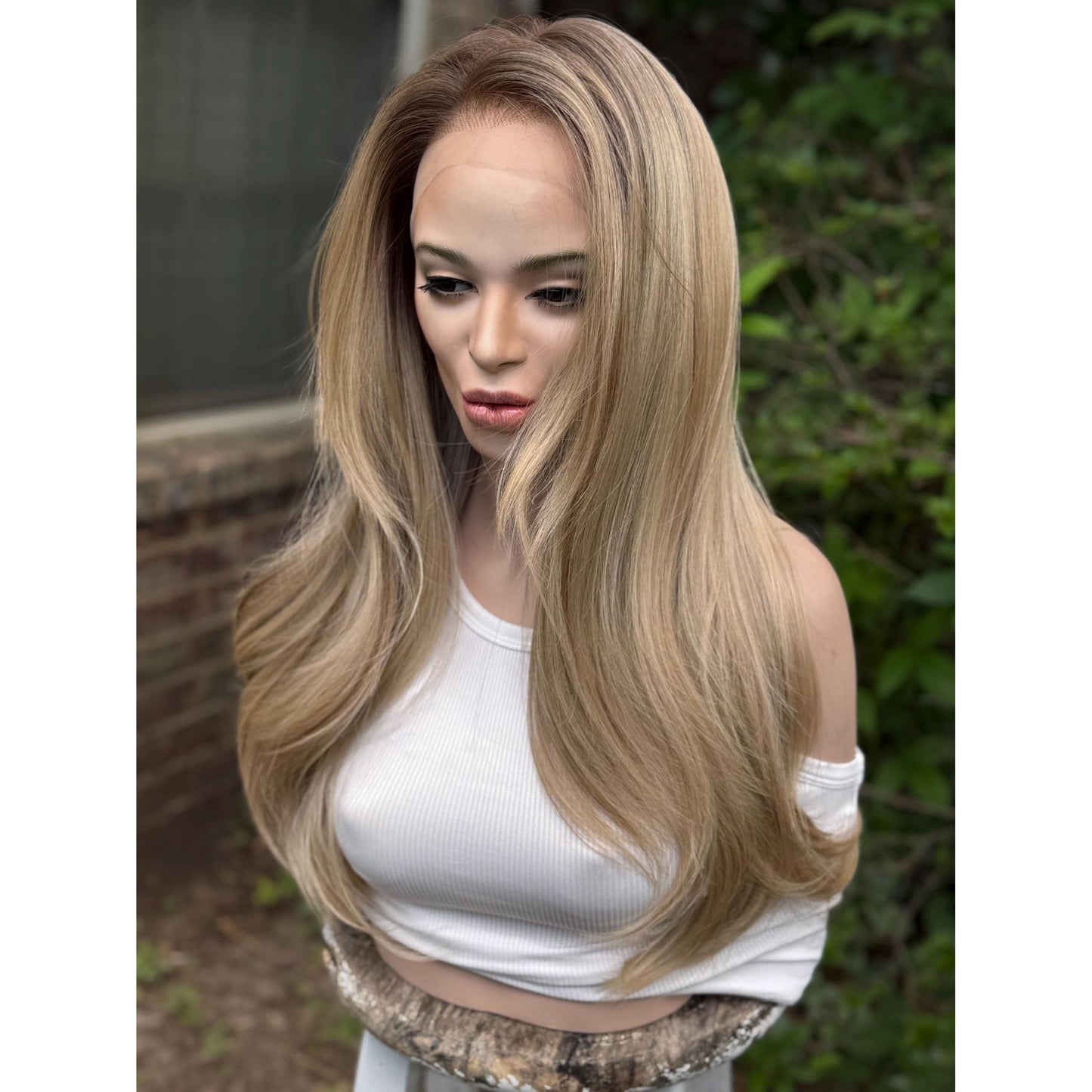 LAKELYNN Sugar Cookie Blonde Balayage Wig, Lace Front, 13x4 Hand-Tied, Human Hair Blend