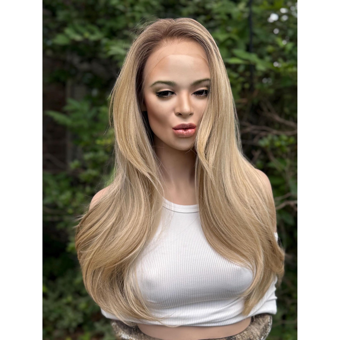 LAKELYNN Sugar Cookie Blonde Balayage Wig, Lace Front, 13x4 Hand-Tied, Human Hair Blend