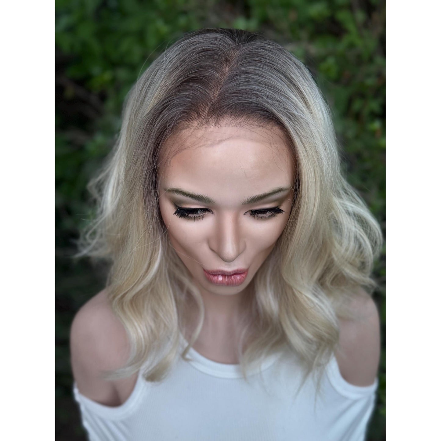DIXIE Champagne Blonde Bob Wig, 12” Textured Tousled Human Hair Blend Lace Front Wig