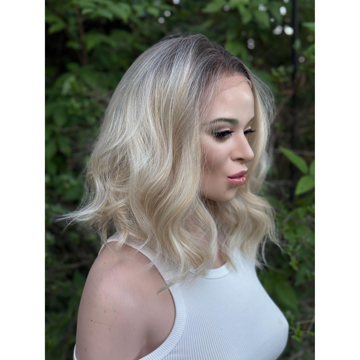 DIXIE Champagne Blonde Bob Wig, 12” Textured Tousled Human Hair Blend Lace Front Wig